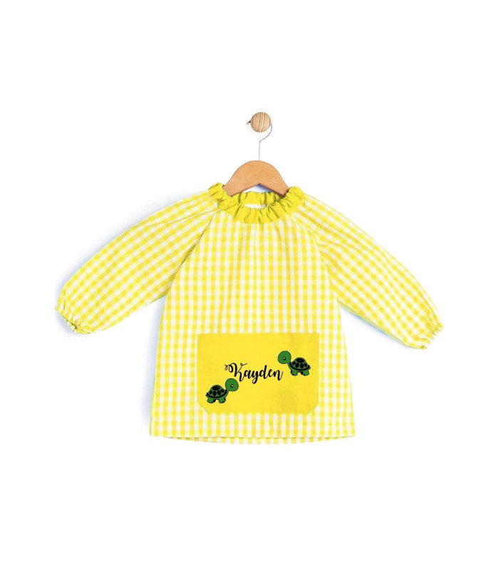 Bata guarderia personalizada color amarillo tortugas